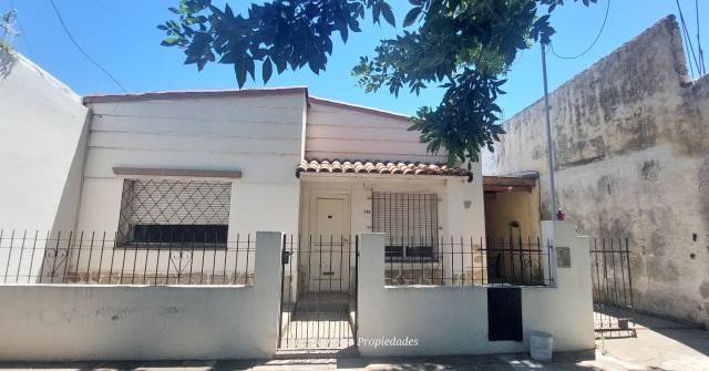 CASA PARA RECICLAR. UGARTE AL 300, TRENQUE LAUQUEN.
