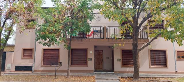 Propiedad a la venta. A refaccionar. CARMEN GRANADA AL 500. CASI SIMINI. TRENQUE LAUQUEN.